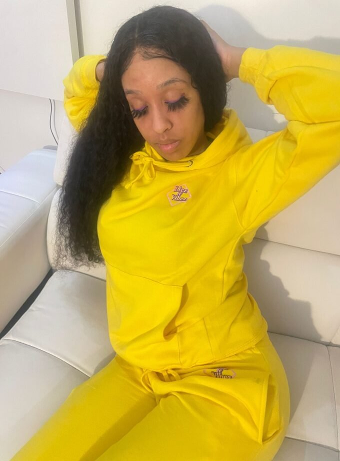 Liez n Vibez Sweat Suit Set