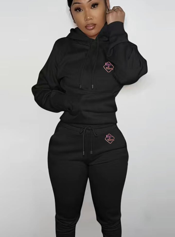 Liez n Vibez Sweat Suit Set
